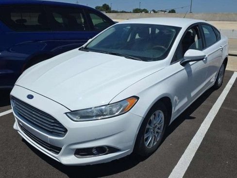 Used 2016 Ford Fusion S w/ Equipment Group 101A FWD image 1
