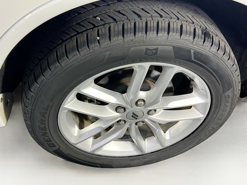 Used 2022 Dodge Durango GT image 31