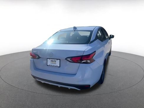 Used 2025 Nissan Versa SV image 14