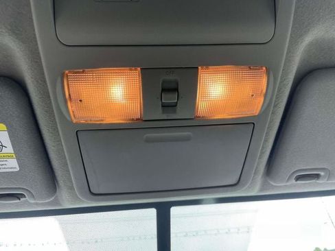Used 2021 Nissan Frontier SV RWD image 32