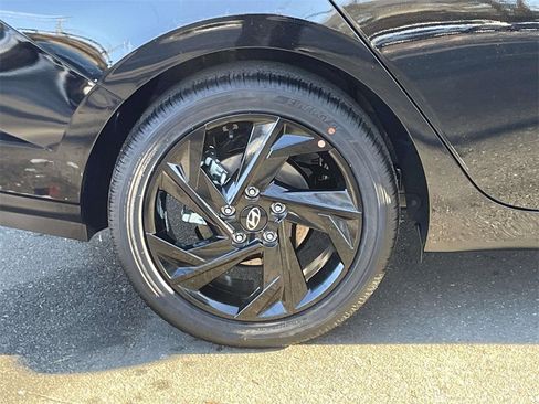 New 2026 Hyundai Elantra SEL Sport image 7