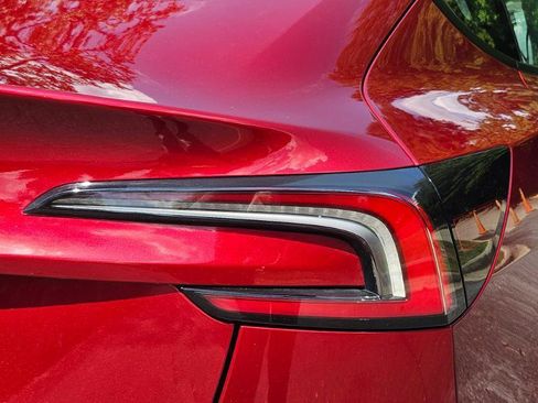 Used 2024 Tesla Model 3 Long Range AWD/4WD image 31