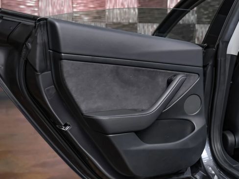 Used 2023 Tesla Model 3 Standard Range image 53