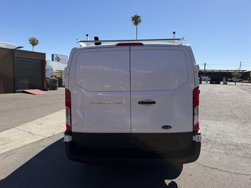 Used 2025 Ford Transit 250 Low Roof w/ Exterior Upgrade Package RWD image 4