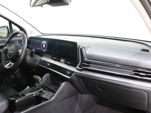 Used 2024 Kia Sportage SX image 16