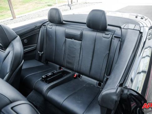 Used 2015 BMW M4 Convertible image 70