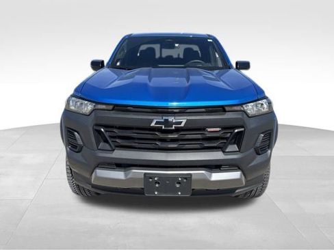 Used 2024 Chevrolet Colorado Trail Boss w/ Technology Package image 8