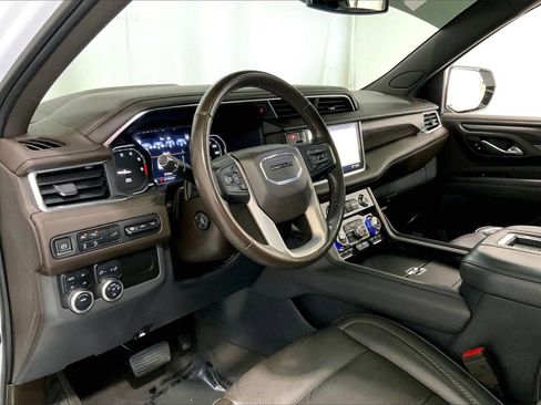 Used 2021 GMC Yukon Denali image 14