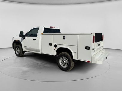 New 2025 GMC Sierra 2500 Pro w/ Convenience Package
