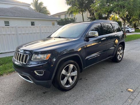 Used 2014 Jeep Grand Cherokee Limited w/ Trailer Tow Group IV RWD image 2