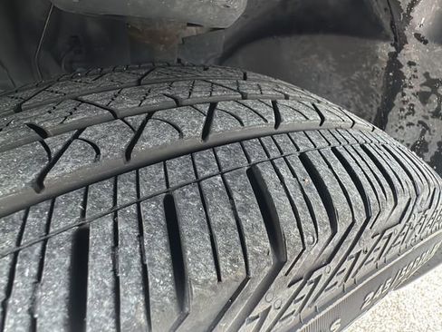 Used 2016 Honda Pilot Touring image 11