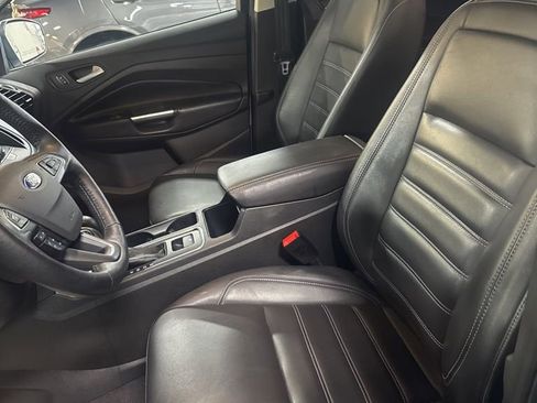 Used 2019 Ford Escape SEL image 7