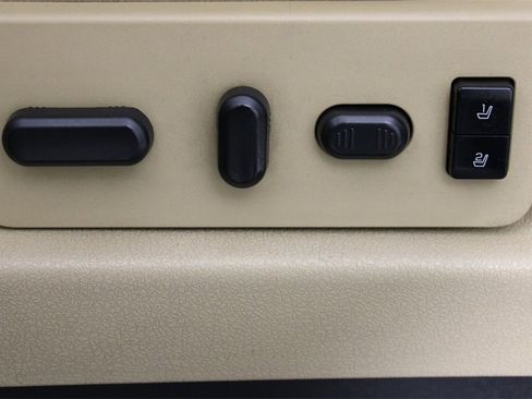 Used 2013 Ford F150 Lariat w/ Mid Equipment Group image 23