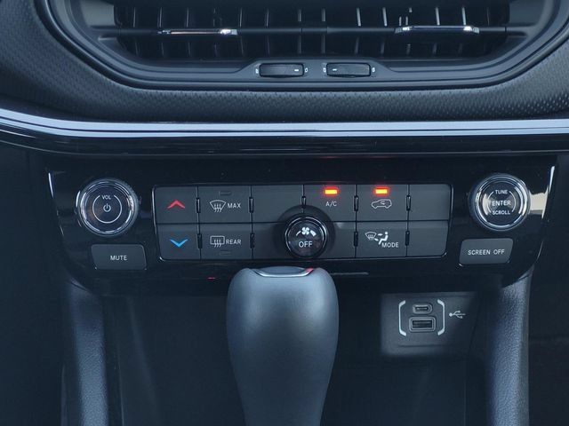 New 2026 Jeep Compass Latitude AWD/4WD image 15