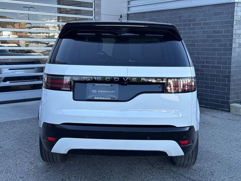 Certified 2025 Land Rover Discovery Dynamic SE AWD/4WD image 5