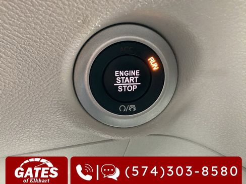 Used 2024 Chrysler Pacifica Touring-L image 24