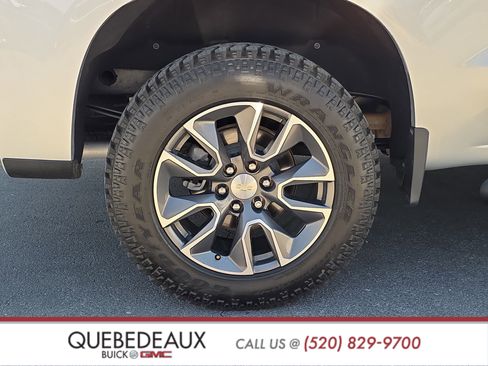 Used 2019 Chevrolet Silverado 1500 LT w/ Texas Edition AWD/4WD image 11