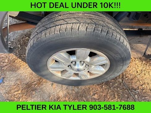 Used 2010 Ford F150 XLT image 11