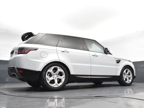Used 2019 Land Rover Range Rover Sport HSE AWD/4WD image 25