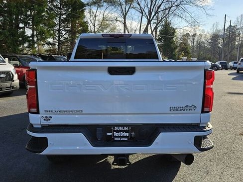 Used 2024 Chevrolet Silverado 2500 High Country w/ High Country Premium Package image 13