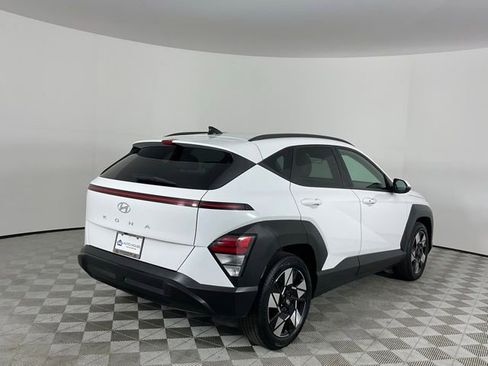 Used 2024 Hyundai Kona SEL FWD image 3