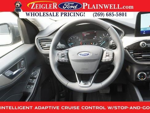 Used 2022 Ford Escape SEL image 14