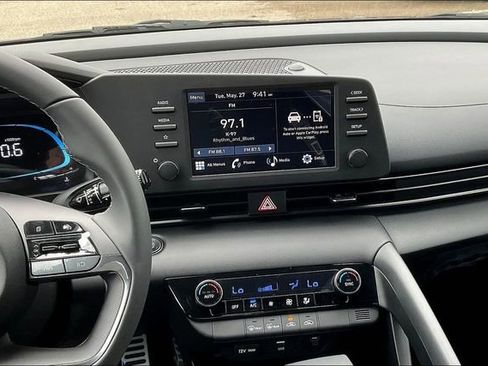 New 2025 Hyundai Elantra Sport image 7