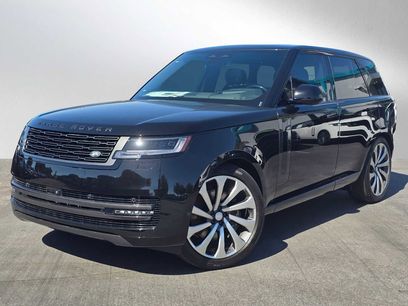 New 2025 Land Rover Range Rover SE