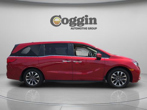 Used 2023 Honda Odyssey EX-L image 6
