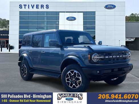 New 2025 Ford Bronco Outer Banks AWD/4WD image 1