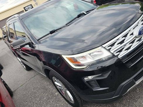 Used 2019 Ford Explorer XLT w/ Equipment Group 202A AWD/4WD image 2