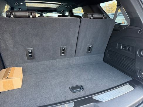 Used 2021 Chevrolet Tahoe High Country w/ Premium Package image 25