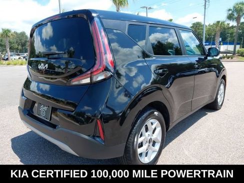 Certified 2025 Kia Soul LX w/ LX Technology Package FWD image 5