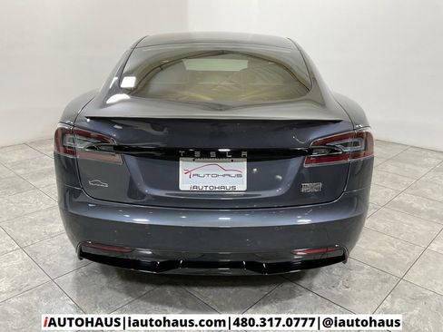 Used 2022 Tesla Model S Plaid image 5