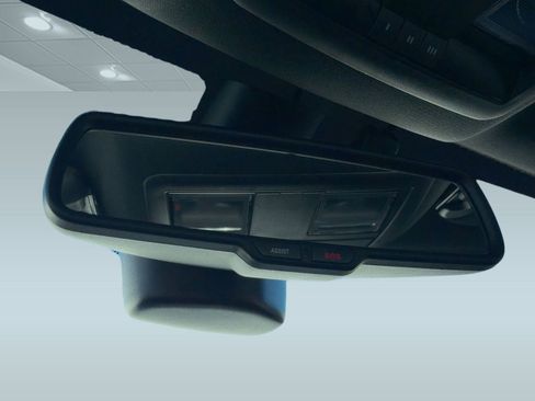 Used 2022 Dodge Challenger R/T w/ Plus Package image 17