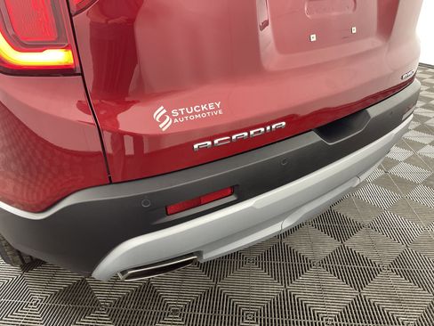 Used 2023 GMC Acadia SLE w/ Driver Convenience Package image 6