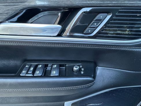 Used 2022 Jeep Wagoneer Series III w/ Convenience Group I image 30