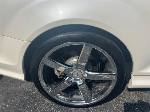 Used 2012 Mercedes-Benz CL 550 4MATIC image 37