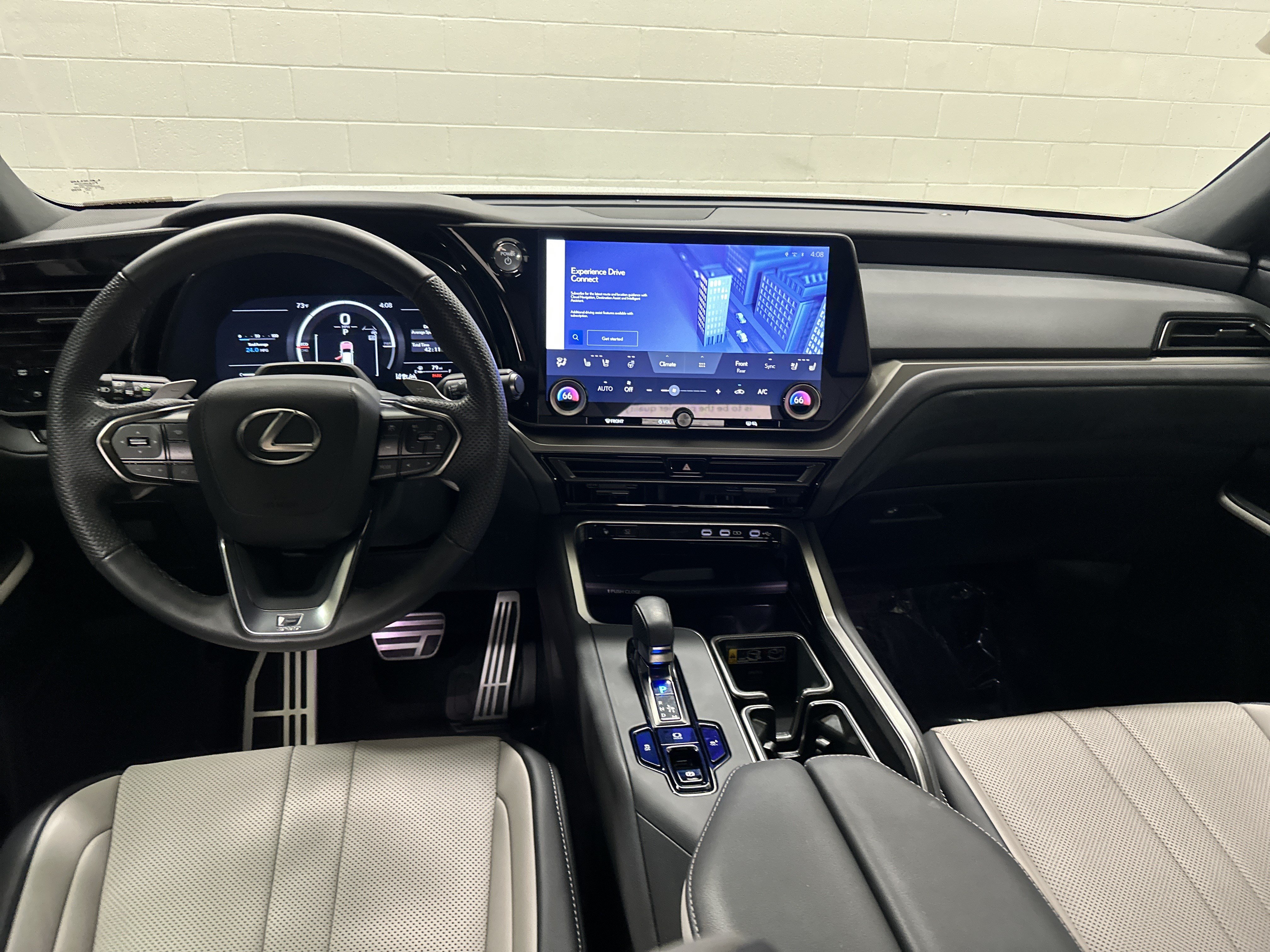 Certified 2026 Lexus TX 500h AWD w/ Technology Package image 29