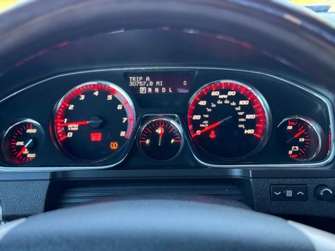 Used 2015 GMC Acadia Denali image 27