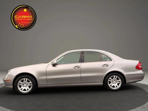 Used 2006 Mercedes-Benz E 320 CDI Sedan image 3