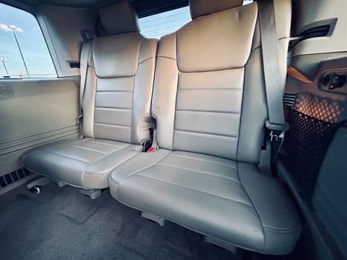 Used 2007 Jeep Commander Sport image 22