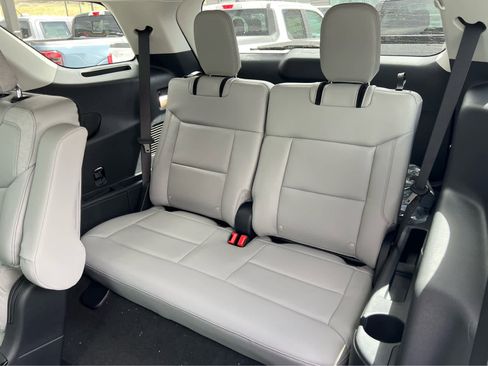 New 2026 Ford Explorer Active AWD/4WD image 28