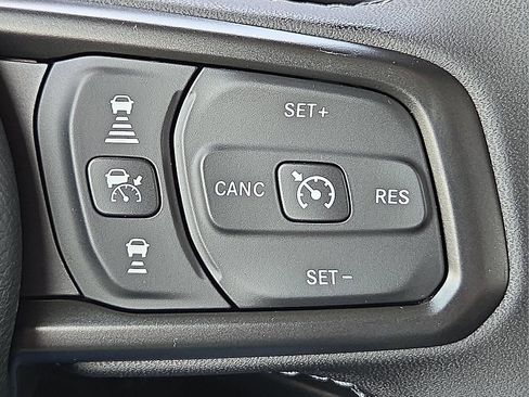 New 2025 Jeep Gladiator Mojave w/ Steel Bumper Group image 21