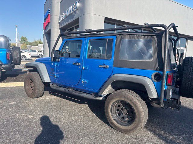 Used 2015 Jeep Wrangler Unlimited Sport w/ Connectivity Group AWD/4WD image 16