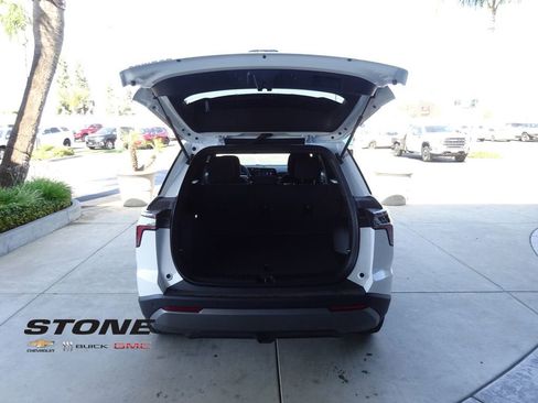 New 2026 Chevrolet Equinox LT FWD image 29