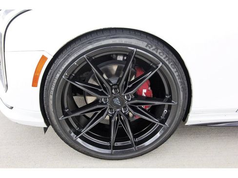 Used 2021 Cadillac CT4 V w/ Technology Package RWD image 33