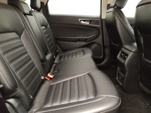 Used 2020 Ford Edge SEL FWD image 21