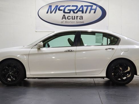 Used 2017 Honda Accord EX-L image 10