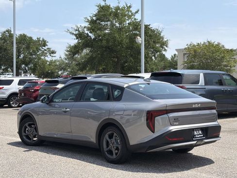 Used 2025 Kia K4 FWD image 31